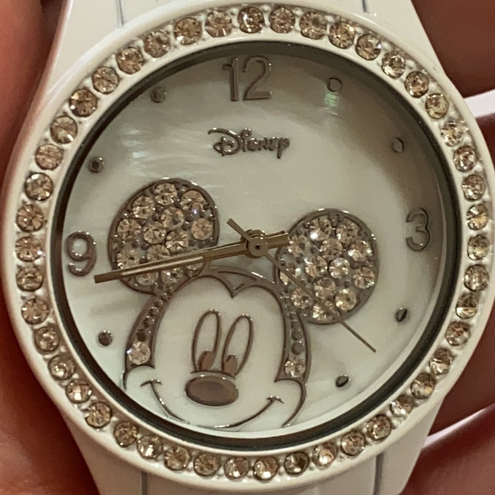 Disney Mickey MINNIE MOUSE Wrist watch RHINESTONES